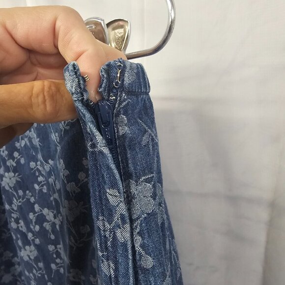 Liz Claiborne Blue Floral Boho Blouse Midi Skirt Chambray Set 12 - Picture 9 of 16